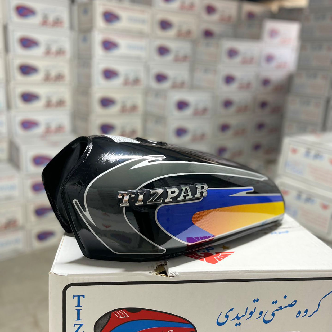 مشکی_81 باک هوندا 125 برند تیزپر مشکی 81 با قاب بغل - تصویر 1